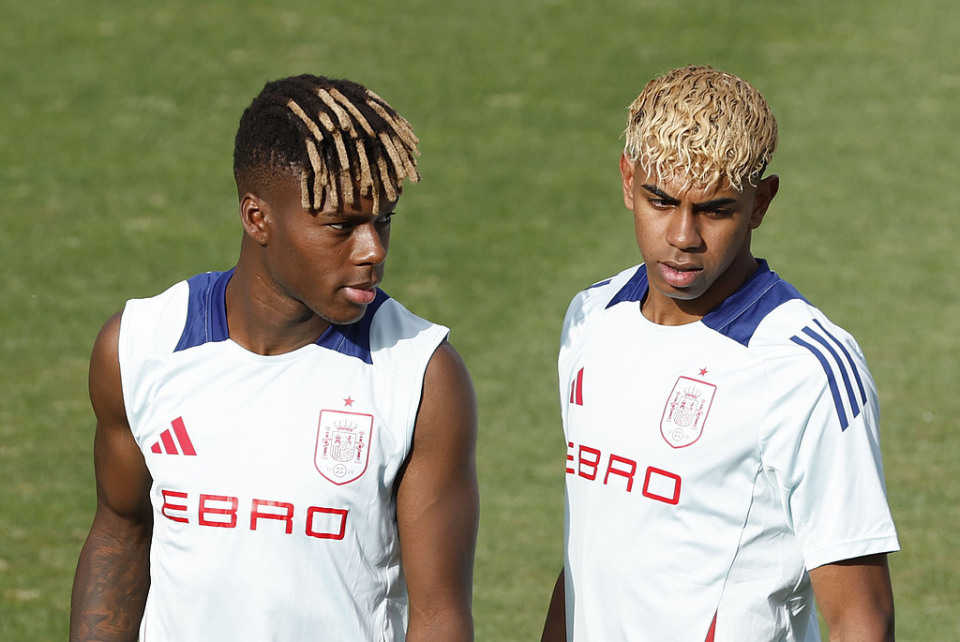 TA：图赫尔战术实验喜忧参半，贝林厄姆主导进攻渐入佳境