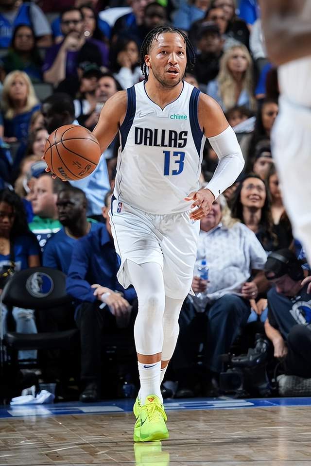 这一消息震 这一消息震