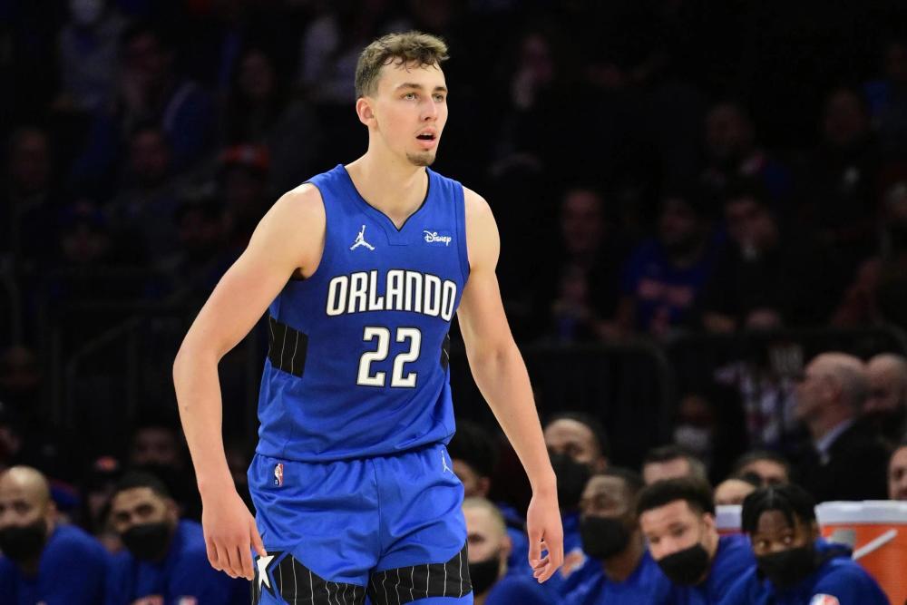 和防守之间 和防守之间