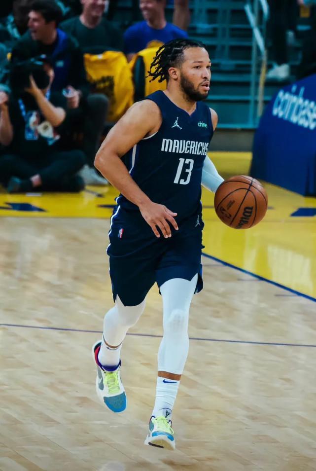 展翅翱翔 展翅翱翔